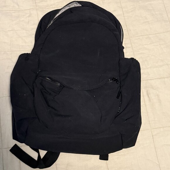 Athleta Kinetic Backpack - Black - Picture 2 of 9
